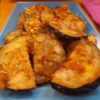 Berenjena en tempura de cerveza