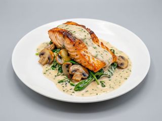 Salmón A La Crema De Naranja