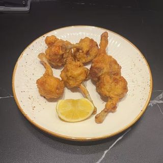 68-Bolitas de pollo frito del chef (6 uds.)