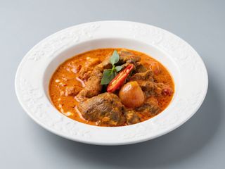 Ternera con curry rojo
