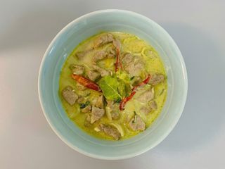 Ternera con curry verde