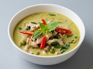 Pollo al curry verde