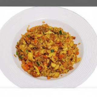 Arroz frito con pollo al curry