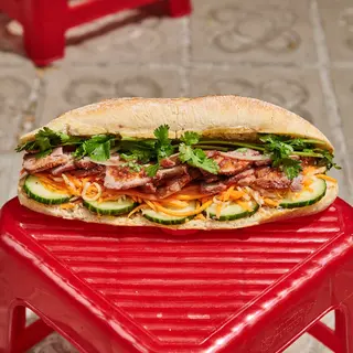 Bánh Mì - Xá Xíu - Cerdo Asado