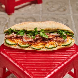 Bánh Mì - Xá Xíu - Cerdo Asado