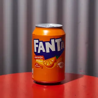 Fanta Naranja lata 330ml.