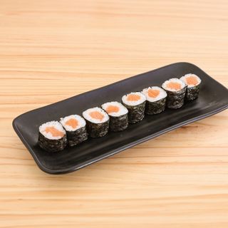 Maki De Salmón (8 Uds.)