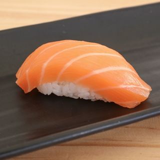 Niguiri Salmón (1 Ud.)