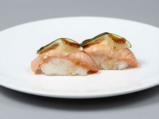 Nigiri salmón con lima (2 Uds.)