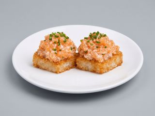 Crispy Nigiri Salmón Tartar