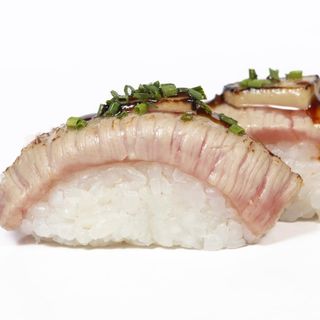 Nigiri ternera y foie (2unid)