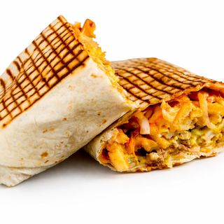Tacos de pollo marinado