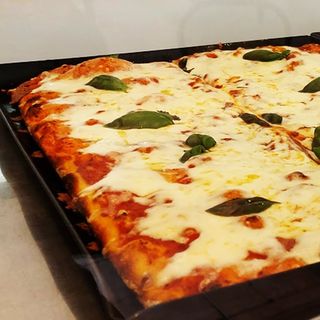 Pizza margherita