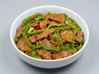 91 Ternera con pimiento verte