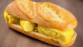 Montadito de tortilla de patata