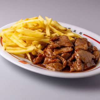 Ternera con patatas fritas