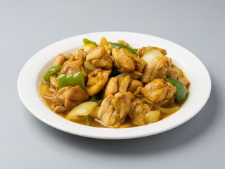 Pollo con salsa de curry
