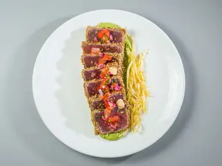 Tataki de atún rojo