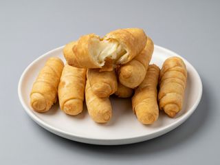 TEQUEÑOS