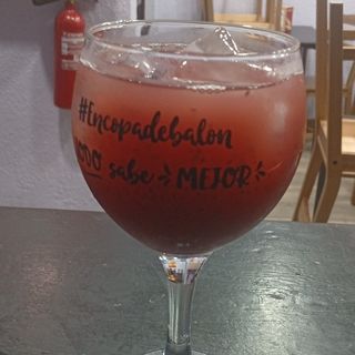 Refresco natural de chia con tamarindo