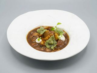 Morro De Cerdo Guisado Al Curry