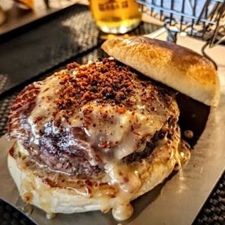 Love (2a mejor burger CyL 2023)