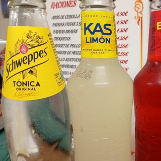 Schweppes tónica 