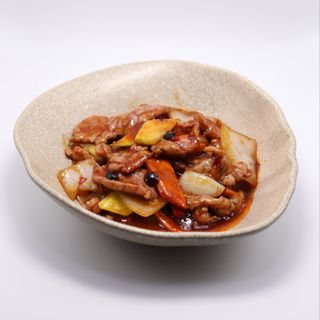 MENU TERNERA CON SALSA SOJA NEGRA