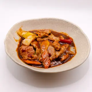 55. TERNERA CON SALSA PICANTE