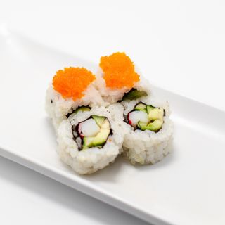 107. MAKI CON HUEVO DE PEZ NARANJA (4UND)