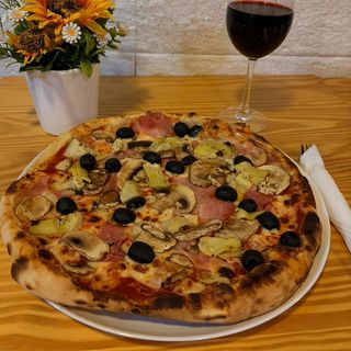 PIZZA DEL MES 26cm "Tres cerditos"