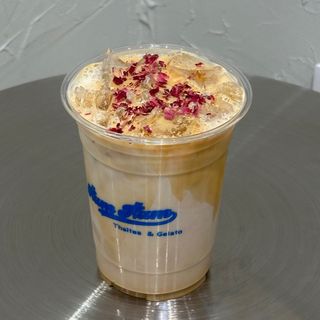 ICED ROSE LATTE