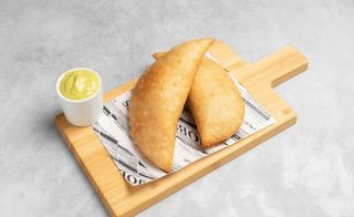 Empanada de queso latino (1 ud.)