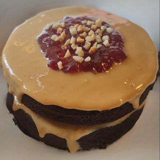 Mini Tarta con Mantequilla de Cacahuete y Frambuesa
