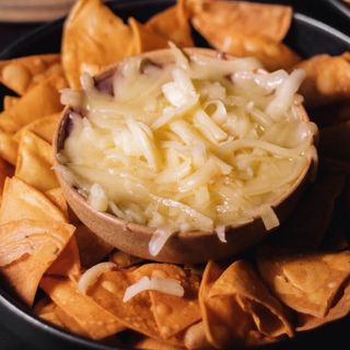 Frijoles con Totopos