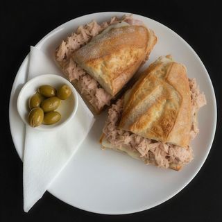 Bocata De Atún