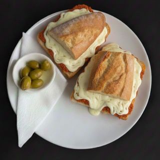 Bocata De Sobrasada Y Queso
