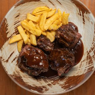 Rabo De Toro Estofado