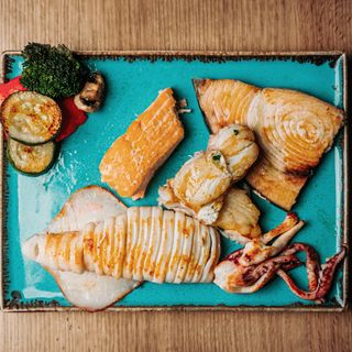 Parrillada de pescado (para 2 pax)