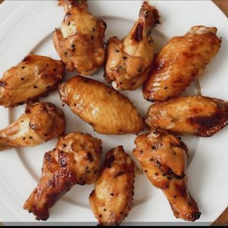 Alitas de pollo fritas