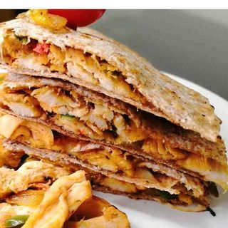 2 Quesadilla de asado de pollo