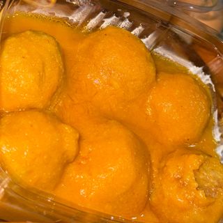 Albóndigas en salsa de almendras 