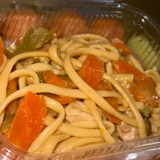 Tallarines con pollo