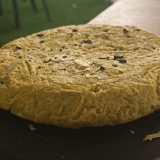 Tortilla zorza y gambas