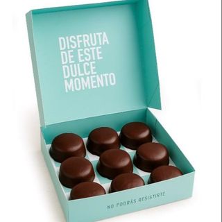 Caja 9 Damas (pastas bañadas en chocolate)