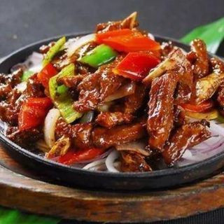 Ternera Con Salsa Cantonesa 