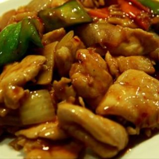 Pollo Con Salsa de Chiles