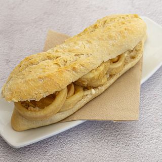 Bocadillo Calamares con Mayonesa