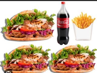 Oferta de 3 kebab patata XL y bebida Cocacola