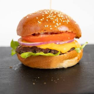 Cheeseburger (130 G.)
